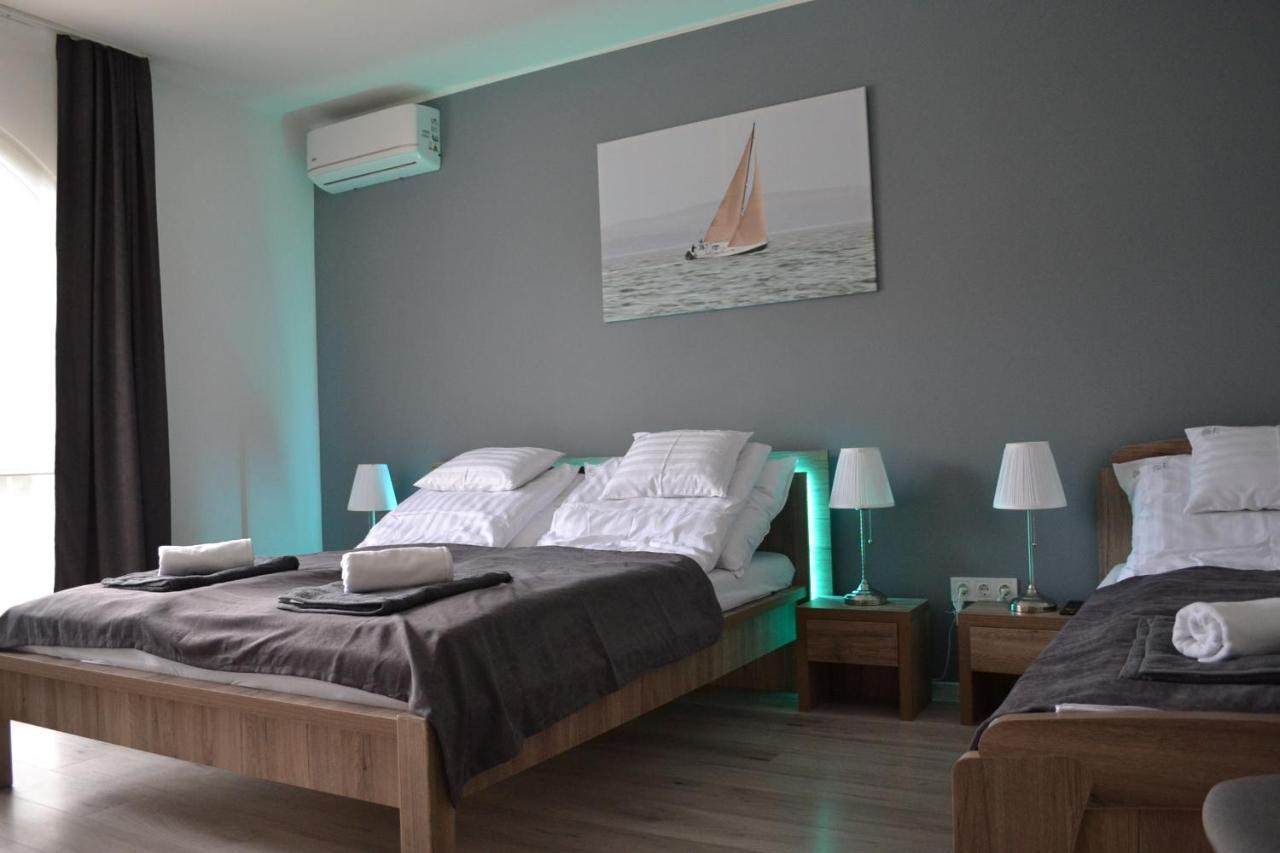 FŐNIX Design Rooms Debrecen Buitenkant foto