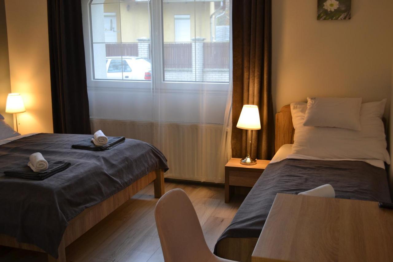 FŐNIX Design Rooms Debrecen Buitenkant foto